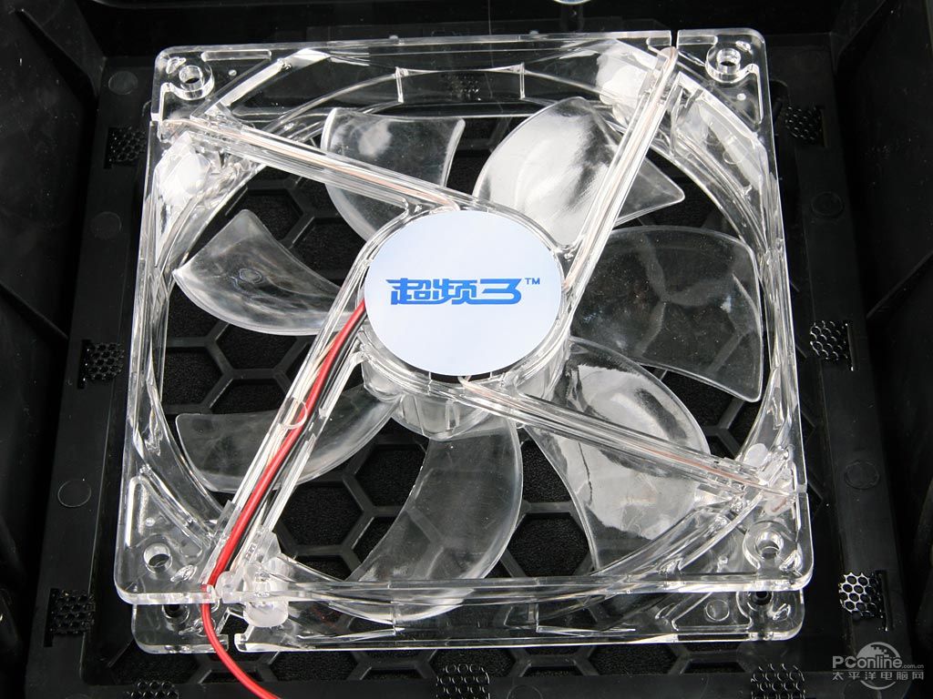 阳刚之气 超频三雷暴2000豪华版机箱_东莞汇铭电脑科技促销信息